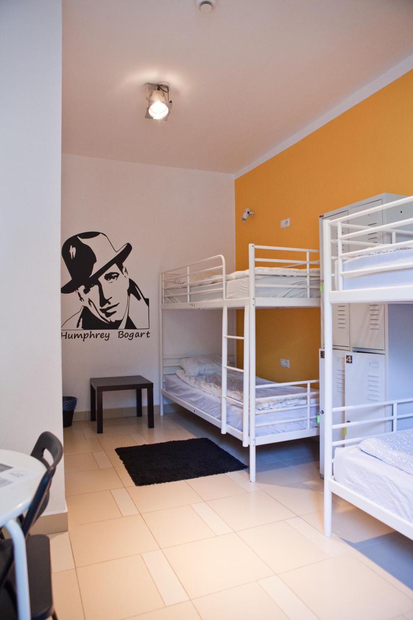 Quadruple Room,1377922343:JPEG
